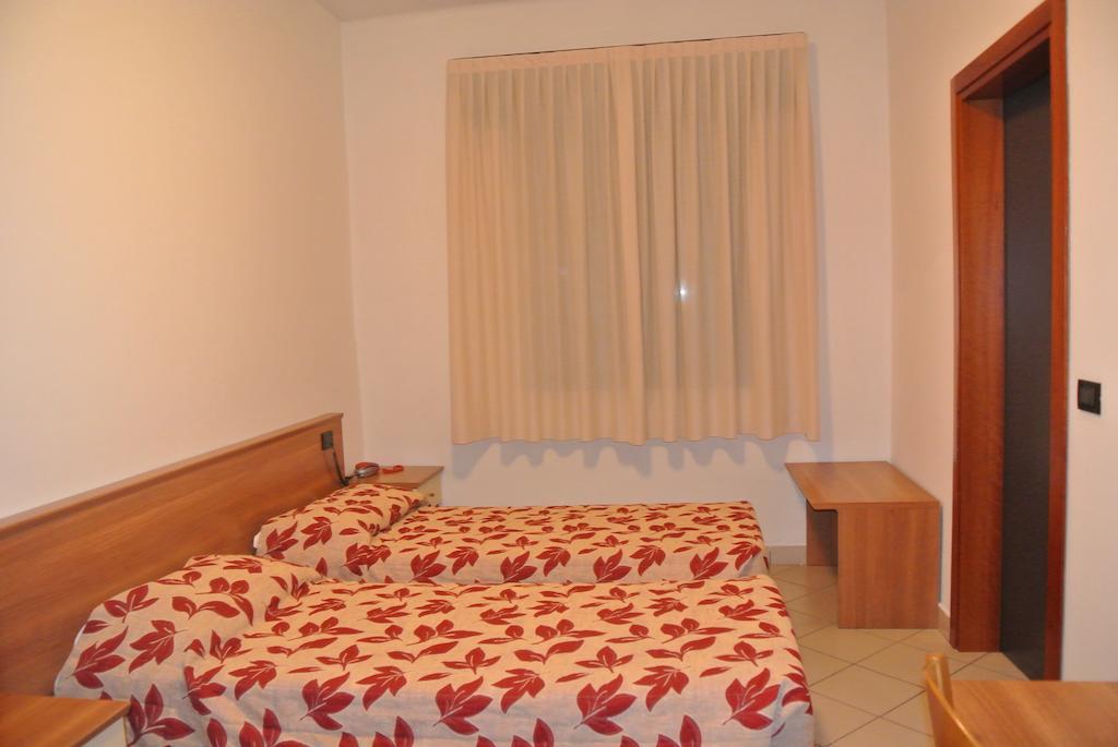 Arlecchino Hotel Castel San Pietro Terme Luaran gambar