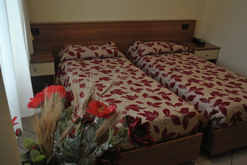 Arlecchino Hotel Castel San Pietro Terme Luaran gambar